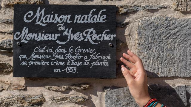 Yves Rocher naamplaatje