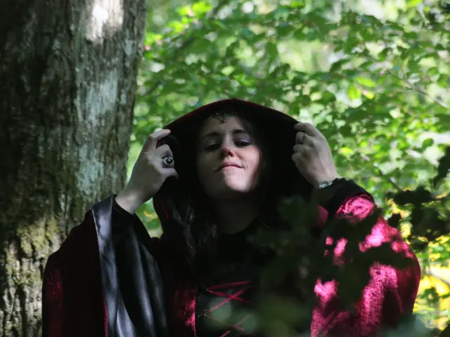 Harmony, conteuse en Brocéliande