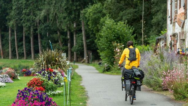 velo-st-martin-sur-oust819e-berthier.jpg