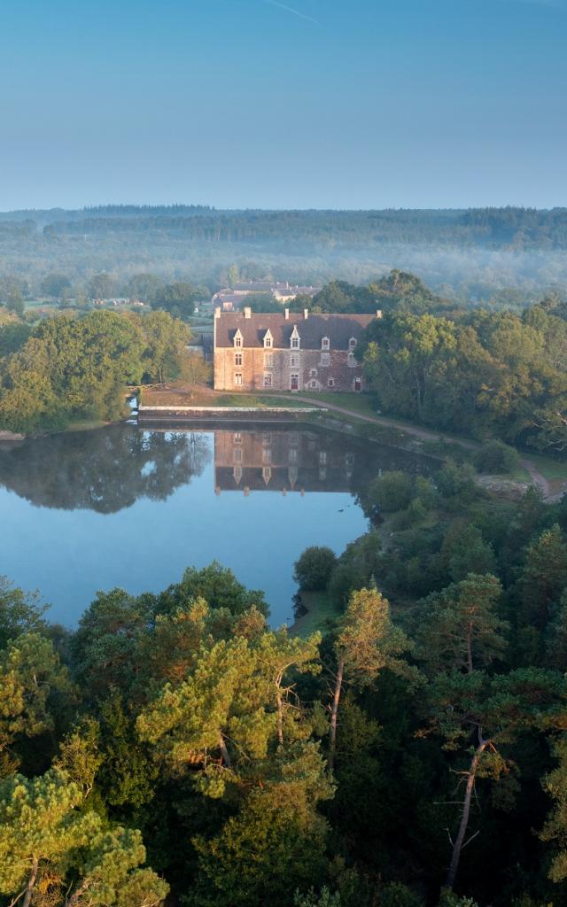 château de Comper Concoret