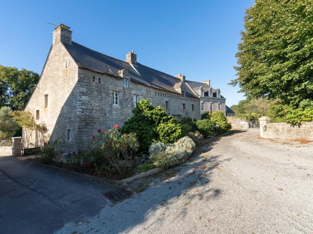 maison de caractère Cruguel bourg