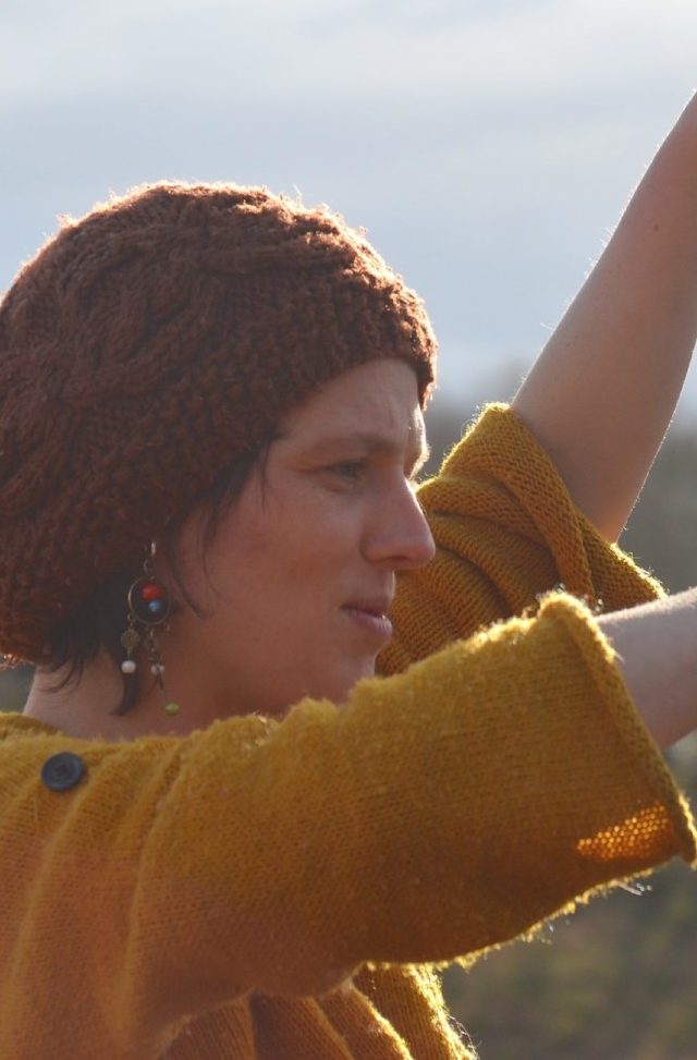 Camille Rousselle, conteuse en Brocéliande