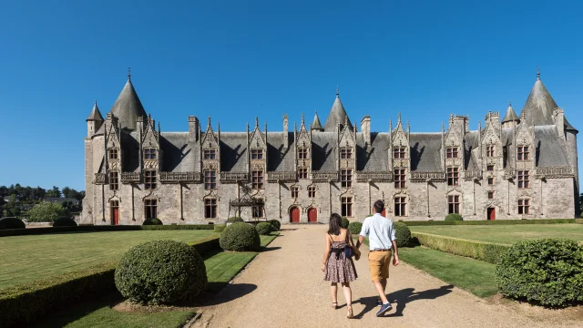 Chateau Josselin 448 15 E. Berthier 1