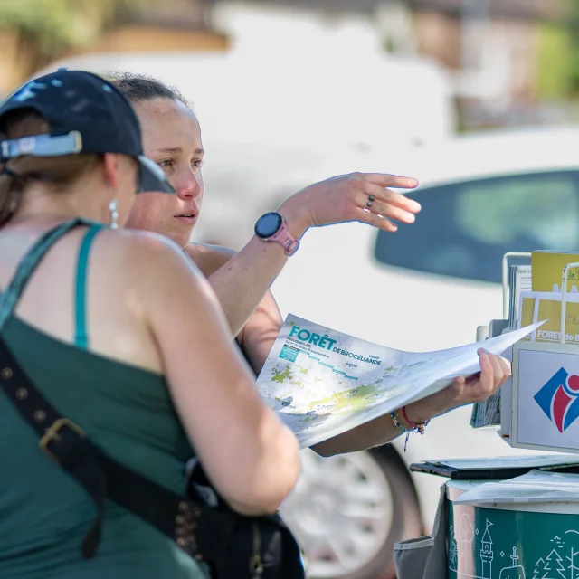conseillère en séjour - triporteur - Tréhorenteuc - 2025