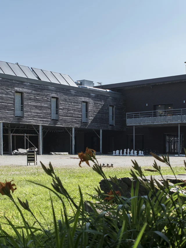 Auberge Voyajoueurs ©Cecile Serrell