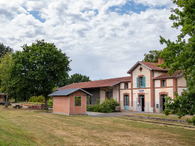 Gare vélo-rail de Médréac