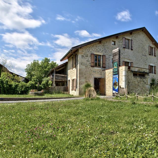 Maison du Marais de Lavours