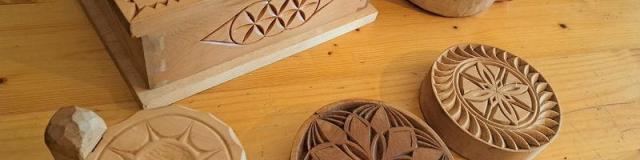 Scintiller au fil des saisons : initiation à la sculpture au couteau et vente d'objets en bois sculpté