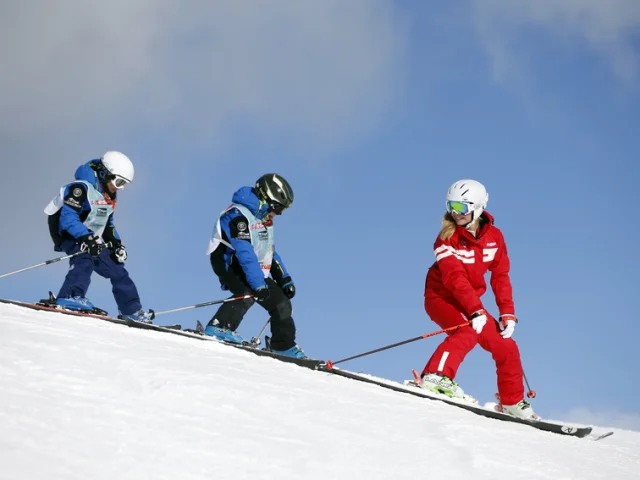 Cours de ski alpin avec l'ESF