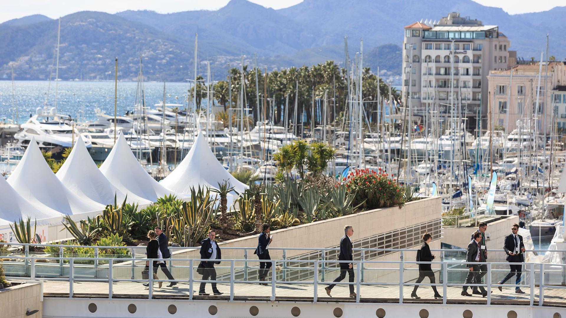 Connecting the world: one of the cornerstones of le Palais des ...