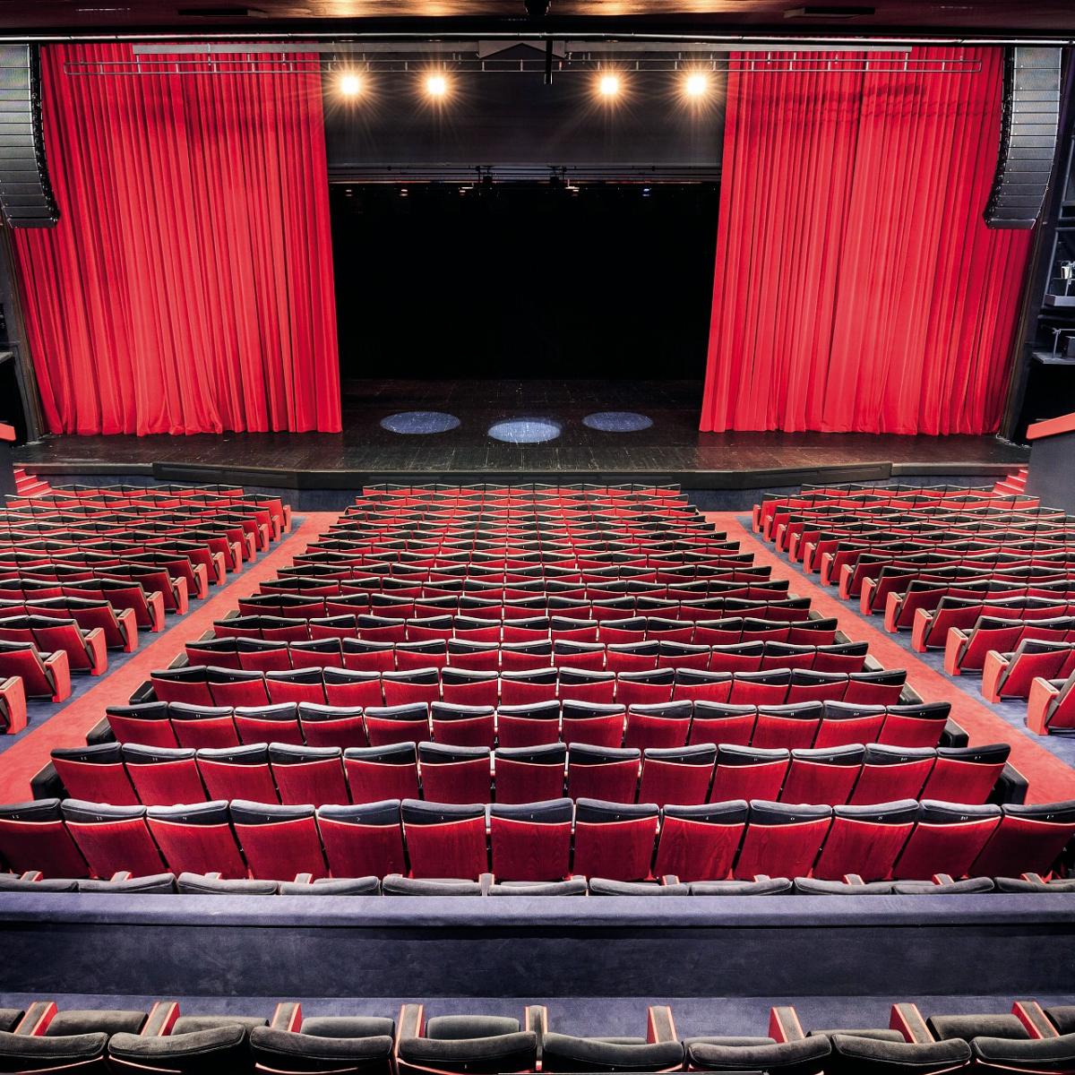 Organize your event at le Palais des Festivals et des Congrès de Cannes ...