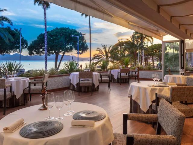 Hotel Martinez Terrasse Restaurant La Palme D Orhotel Martinez