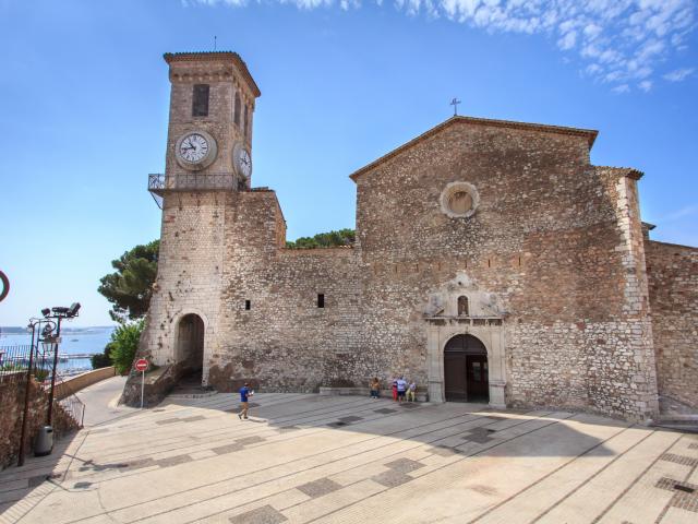 Parvis De L Eglise Notre Dame Esperance Suquet