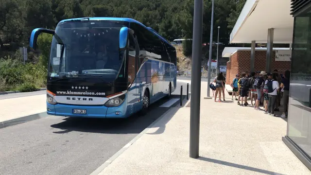 Haute Saison Etape 1 Arrivee Parking Gorguettes Autocars