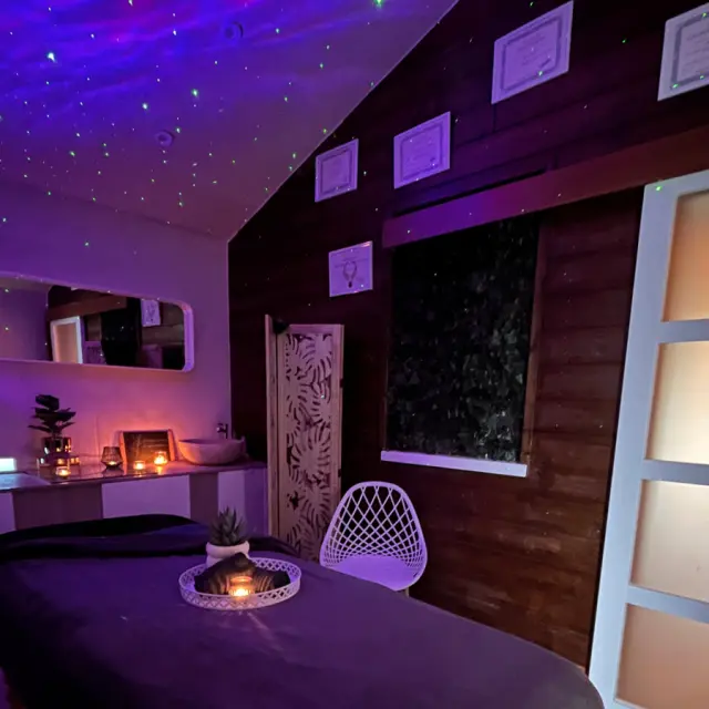 Salon De Massage Cocoond Emy 1