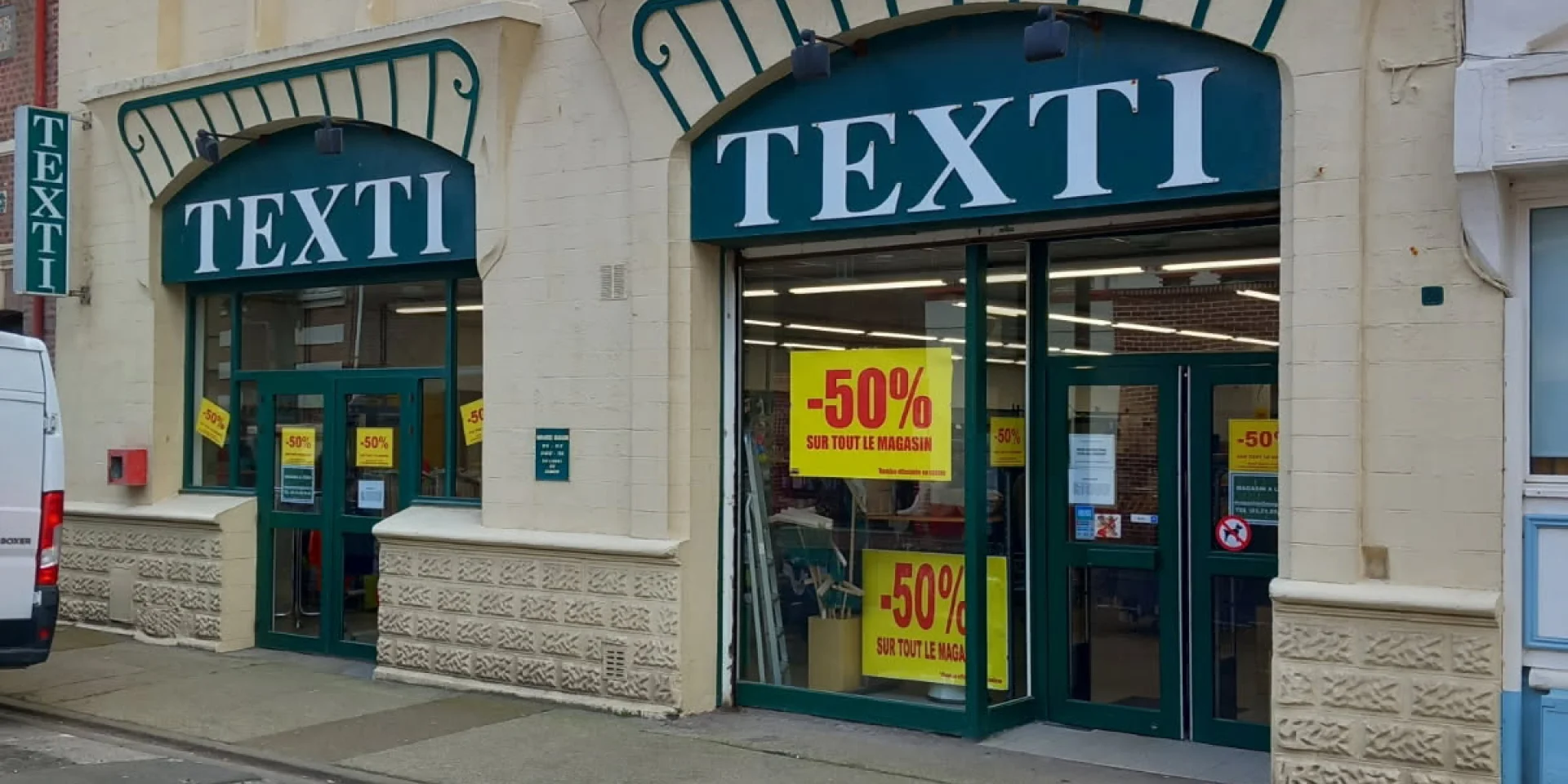 Facade Texti Mers Les Bains