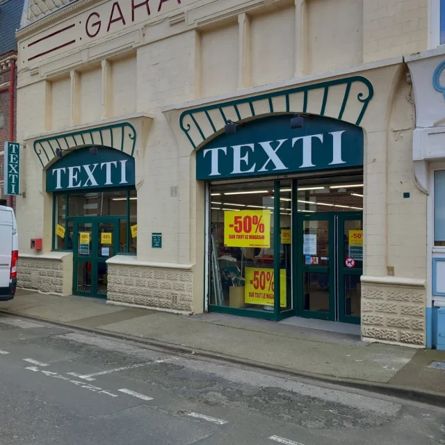 Facade Texti Mers Les Bains