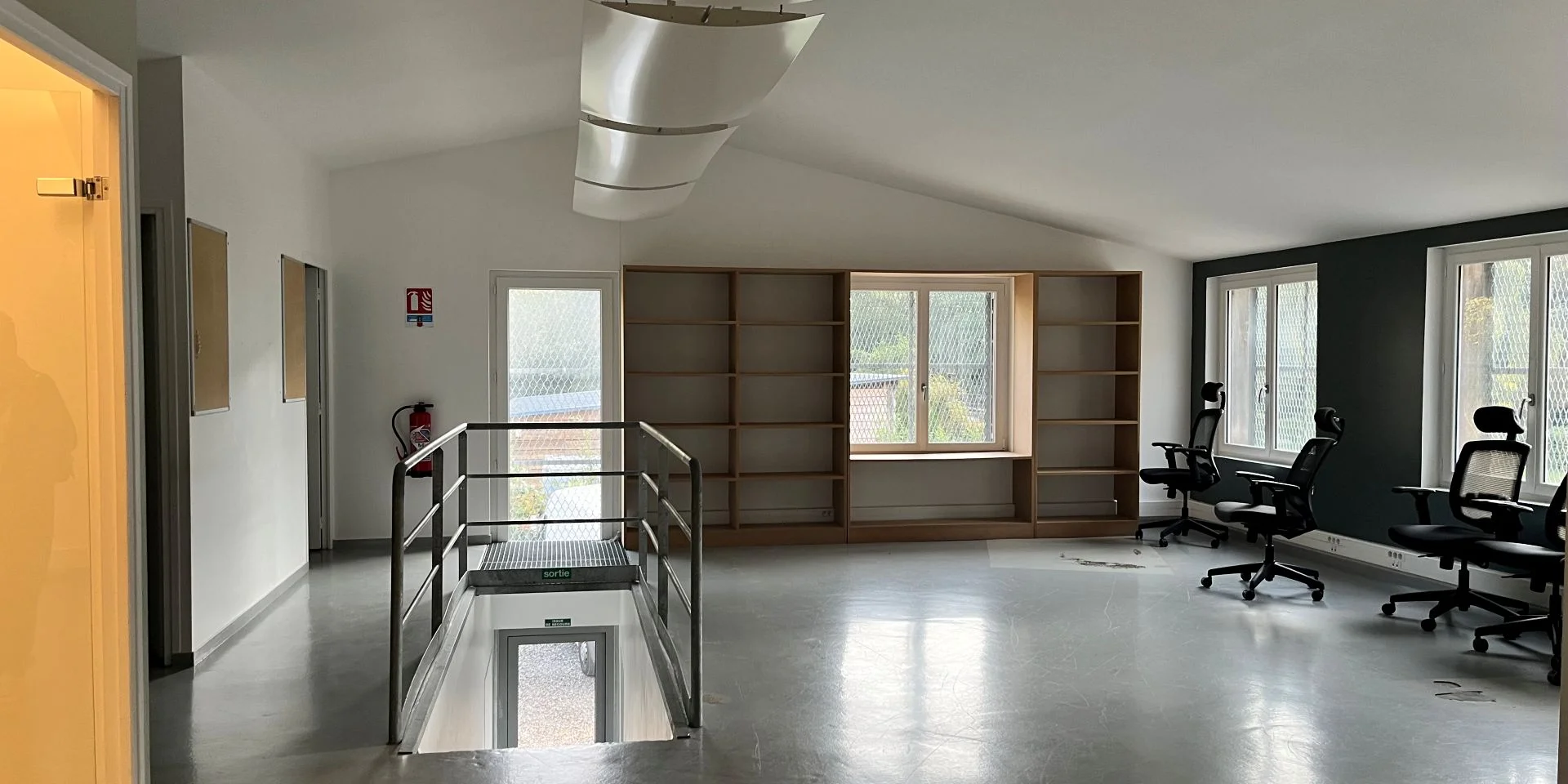 Bureaux A Louer A Ponts Et Marais 2