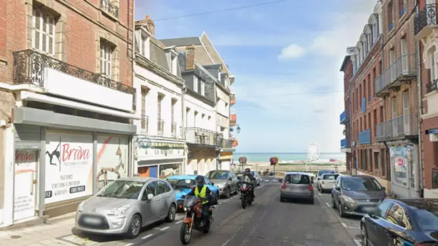 12 Rue De La Commune De Paris Rue