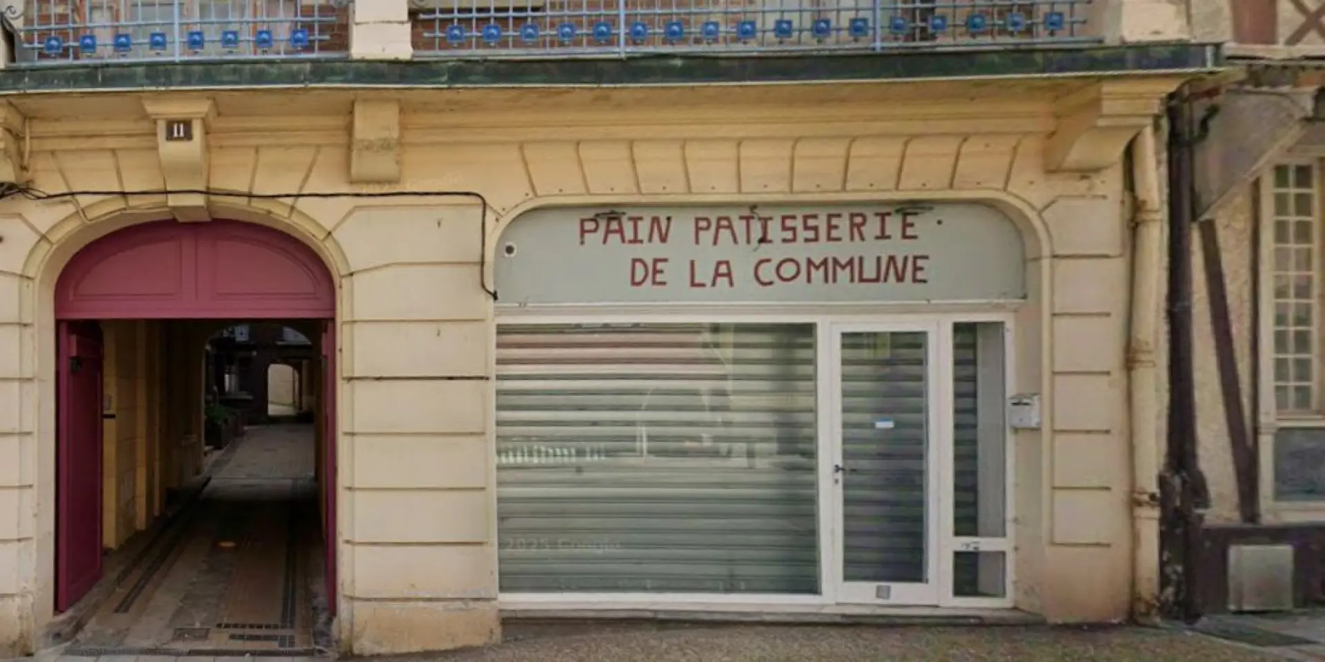 11 Rue De La Commune De Paris Facade