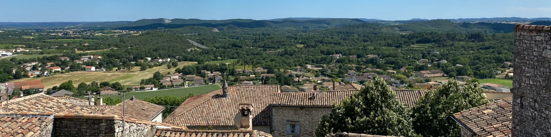Vézénobres Vue Sur Les Toits