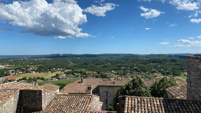 Vézénobres Vue Sur Les Toits