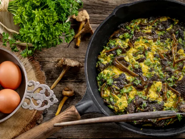 chanterelle omelette in a pan