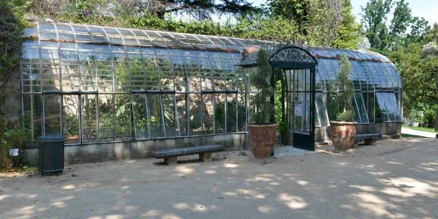 La Serre Du Parc De La Tour Vieille