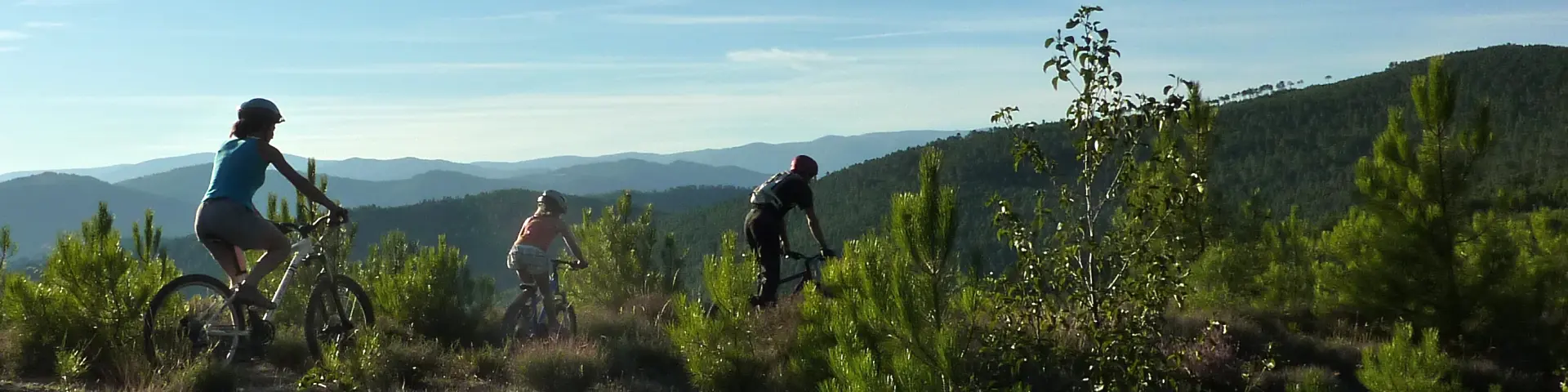 Vvt hiking in the Cevennes ©bernadette Price