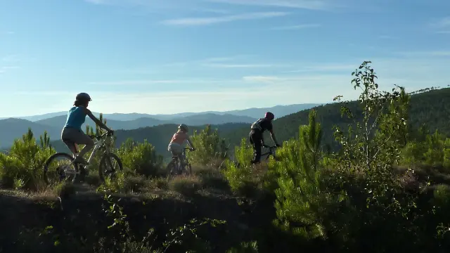 Vvt hiking in the Cevennes ©bernadette Price
