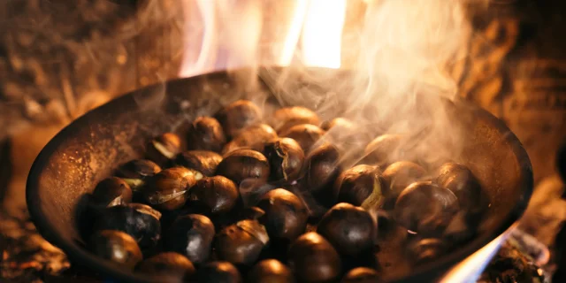 Châtaignes au feu de bois