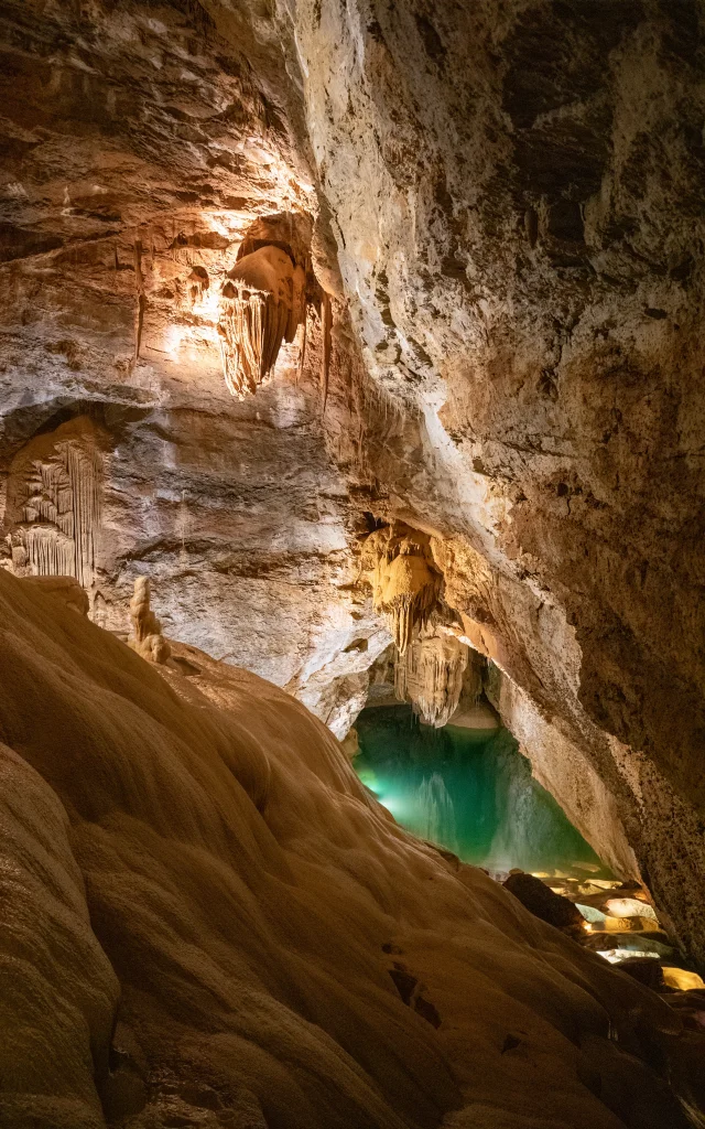Lac de minuit à la grotte de Trabuc