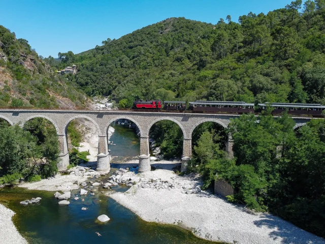 Trein À Vapeur Des Cévennes Et Gardon