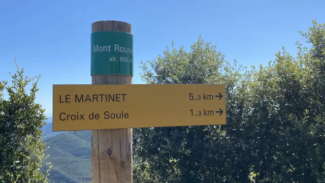 Signposting Mont Rouvergue hike