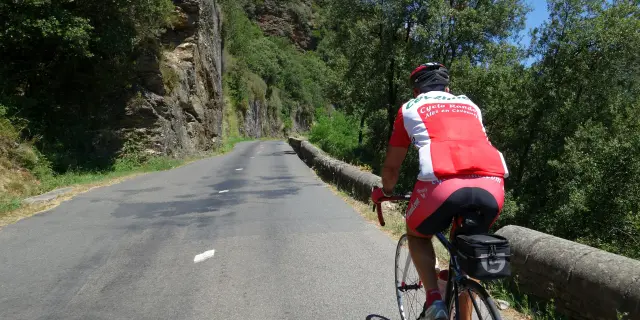 Sur Les Pas Des Huguenots, cyclisme en Cévennes