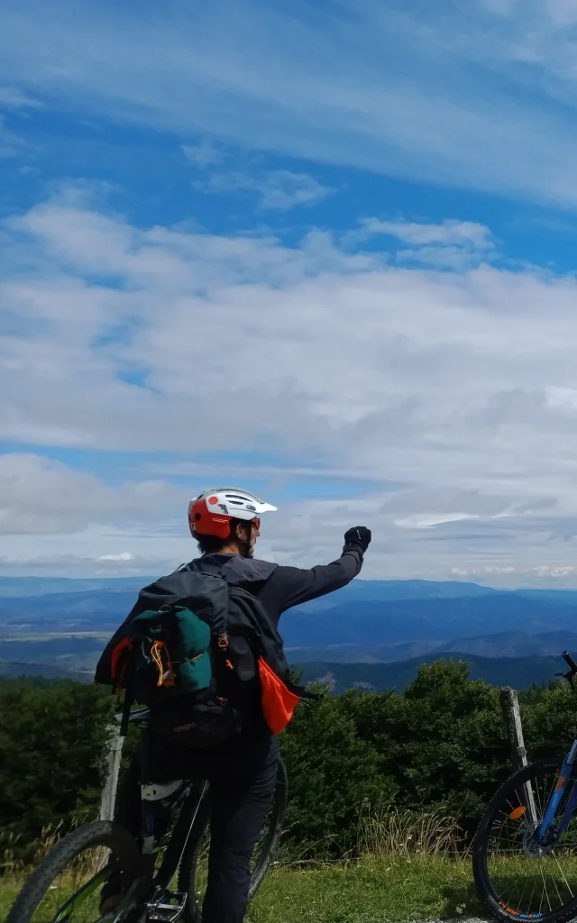 Explorer les Cévennes à vélo avec Reliefs et Nature