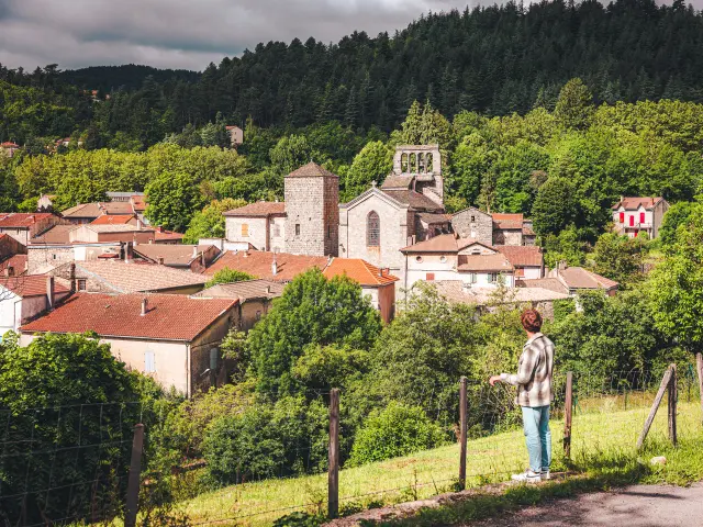 Genolhac village médiéval
