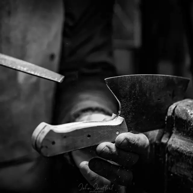 367406992 641299448027274 6994086886464644928 N