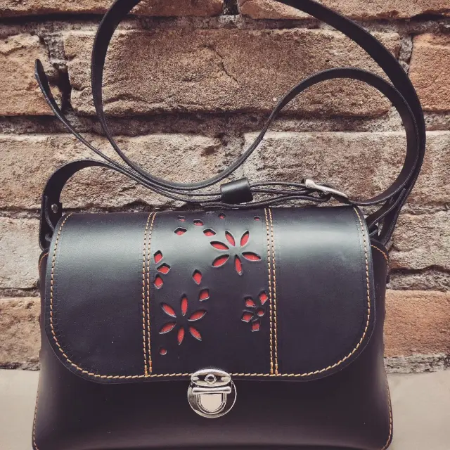 Aurora Gil Maroquinerie 3