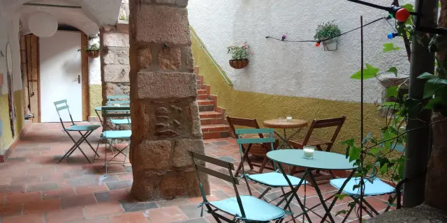 filter: 0; jpegRotation: 0; fileterIntensity: 0.000000; filterMask: 0; module:1facing:0; 
hw-remosaic: 0; 
touch: (-1.0, -1.0); 
modeInfo: ; 
sceneMode: Night; 
cct_value: 0; 
AI_Scene: (-1, -1); 
aec_lux: 71.0; 
hist255: 0.0; 
hist252~255: 0.0; 
hist0~15: 0.0;