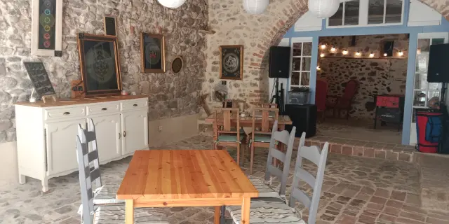 filter: 0; jpegRotation: 0; fileterIntensity: 0.000000; filterMask: 0; module:1facing:0; 
hw-remosaic: 0; 
touch: (-1.0, -1.0); 
modeInfo: ; 
sceneMode: NightHDR; 
cct_value: 0; 
AI_Scene: (-1, -1); 
aec_lux: 74.0; 
hist255: 0.0; 
hist252~255: 0.0; 
hist0~15: 0.0;