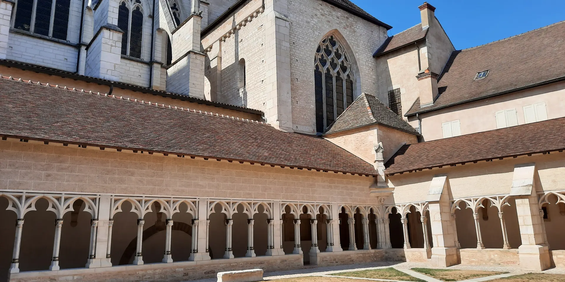 Chalon Cloitre Cathedrale Saint Vincent