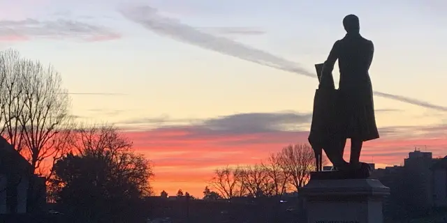 Statue Nicephore Niepce Chalon Sur Saone Jm 2