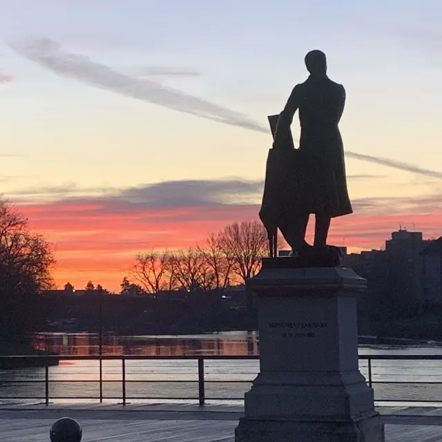 Statue Nicephore Niepce Chalon Sur Saone Jm 2