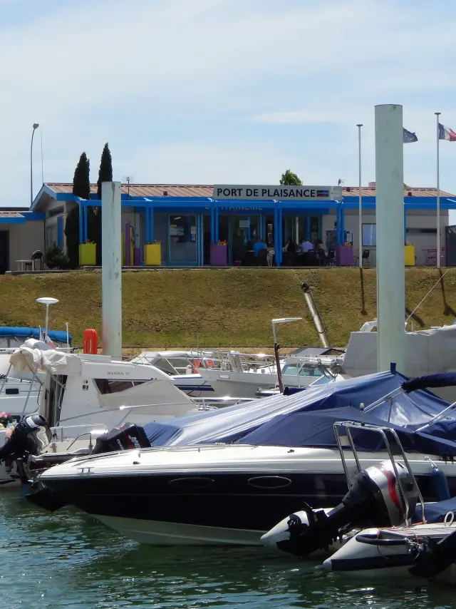 Port De Plaisance Chalon Sur Saone