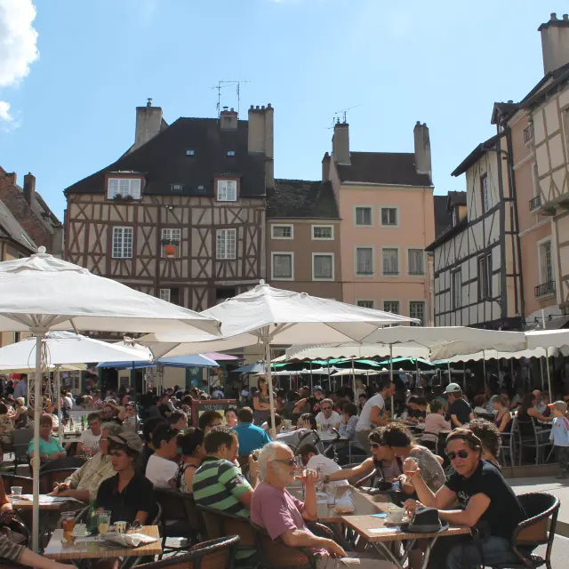 Chalon Dans La Rue Place Saint Vincent