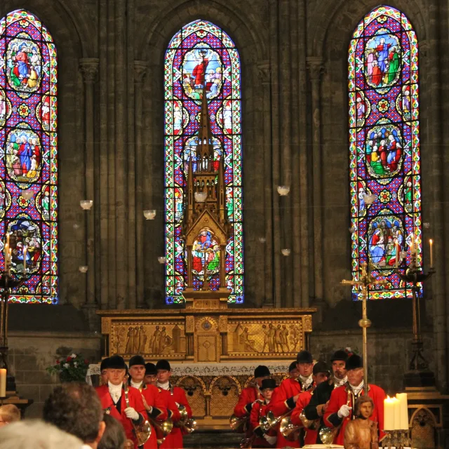 Cathedrale Saint Vincent Paulee Mass