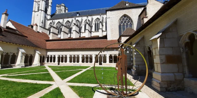 Kreuzgang Kathedrale Saint Vincent
