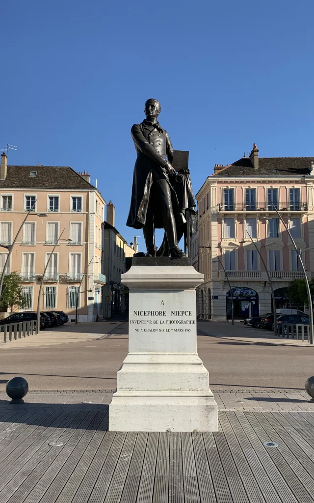 Statue Niepce Chalon Sur Saone 5