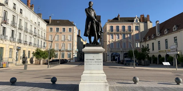 Statue Niepce Chalon Sur Saone 5